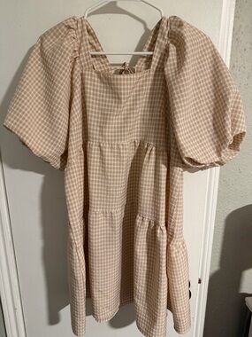 Beige Gingham Puff-Sleeve Dress